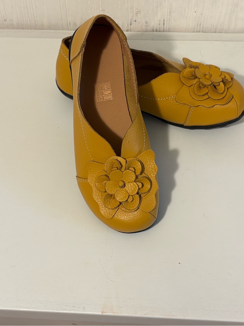 Women’s Yellow Floral Leather Ballet Flats